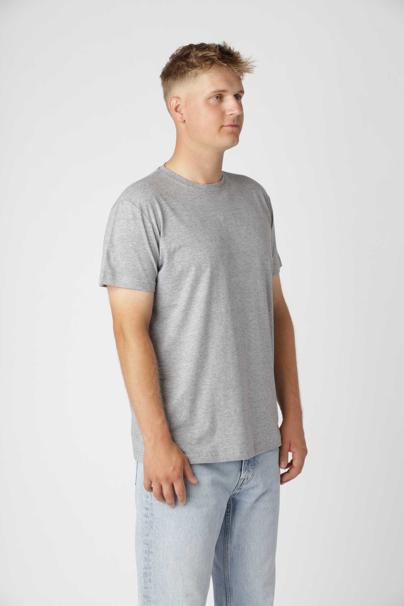 Blød Oxford Grey basic t-shirt, enzymvasket for komfort og slidstærk kvalitet