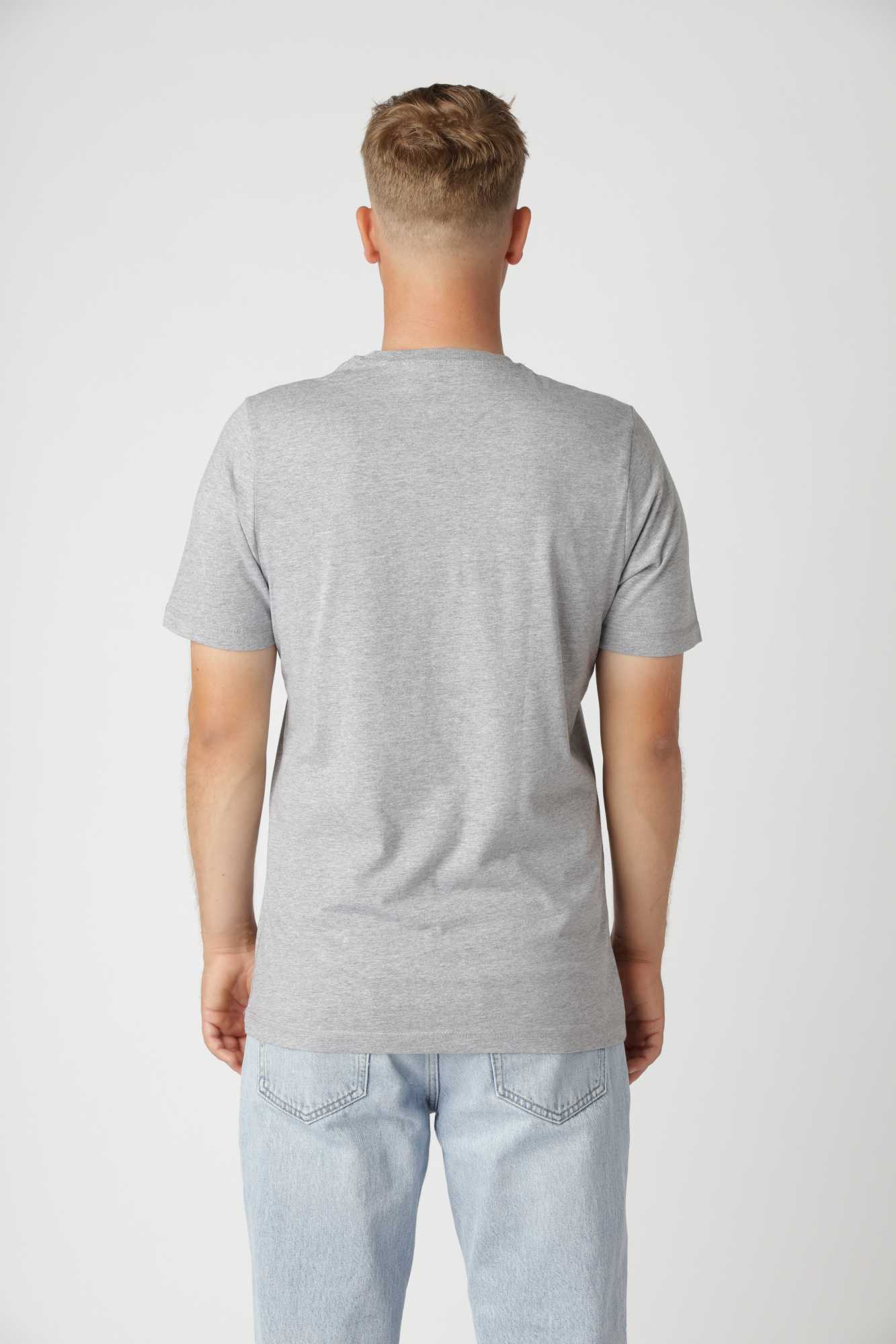 Oxford Grey classic fitted t-shirt med holdbar komfort, meleret finish og minimalistisk udtryk