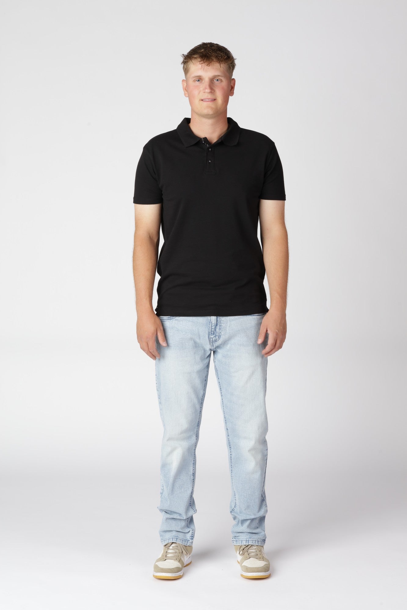 Klassiske ice blue tony jeans i lys denimvask med afslappet og sommerligt udtryk.