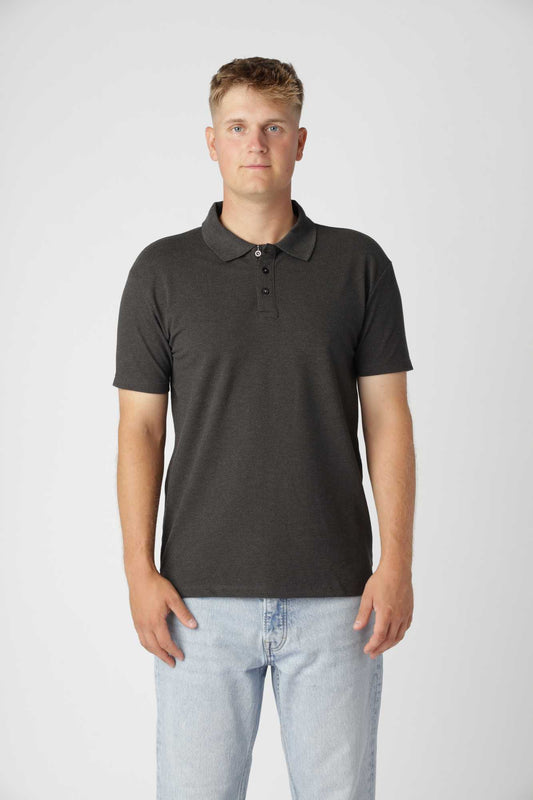 Antracit shape polo i mørkegrå nuance til stilrent og alsidigt look