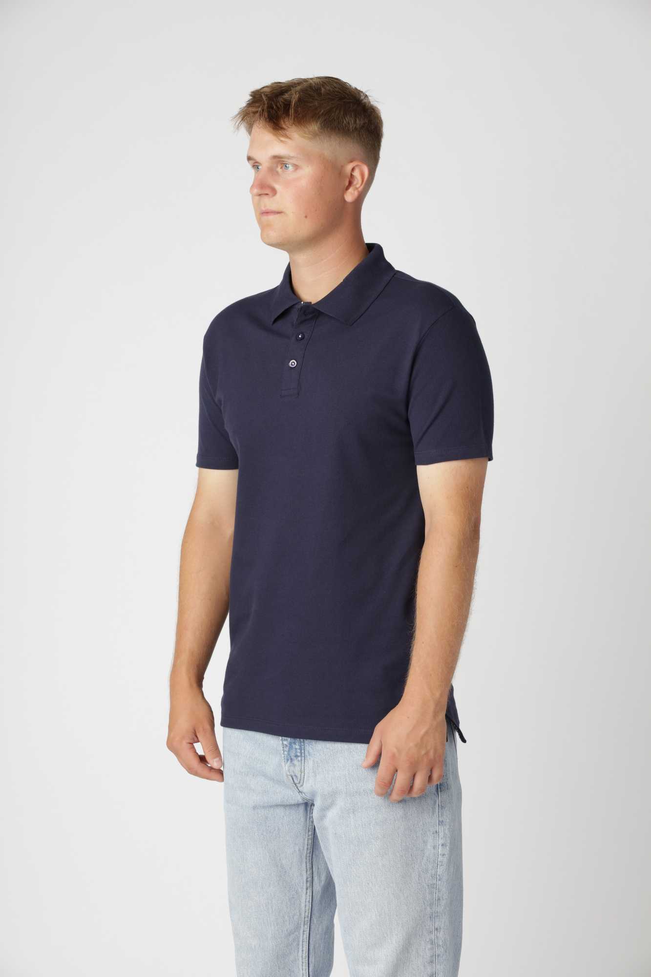 Shape polo i farven navy med ribkrave og 3-knaps lukning for elegant finish