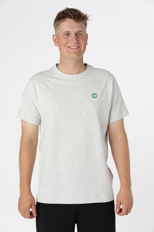 Timmi t-shirt i farven Lt Grey Mix i 100% økologisk bomuld med klassisk pasform og blød komfort.