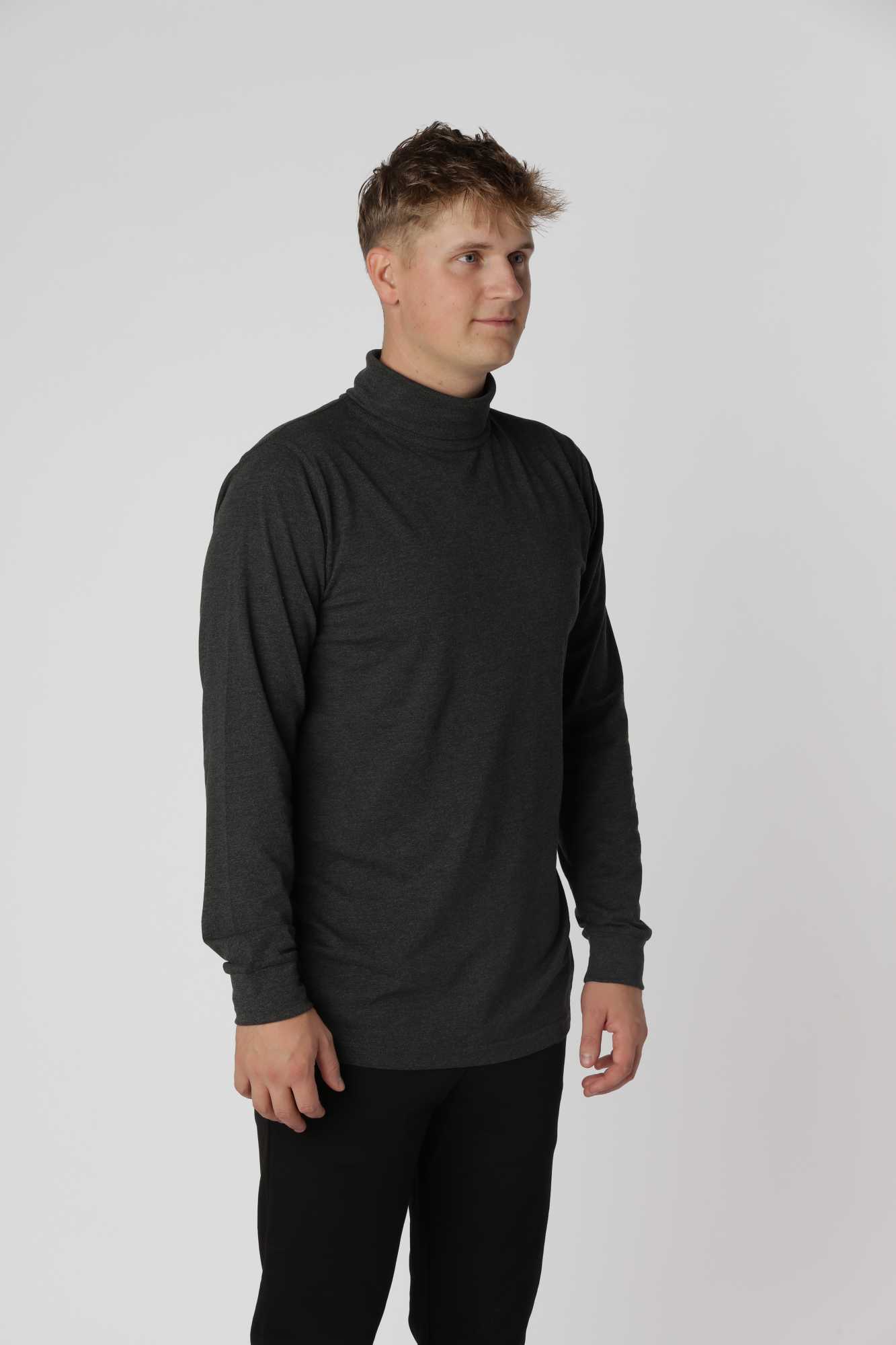 Klassisk Turtleneck T-shirt i farven Antracit, nem at style med jeans, chinos eller blazer.